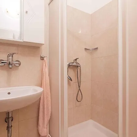 Apartamento Studio In Porec/istrien 9882 *