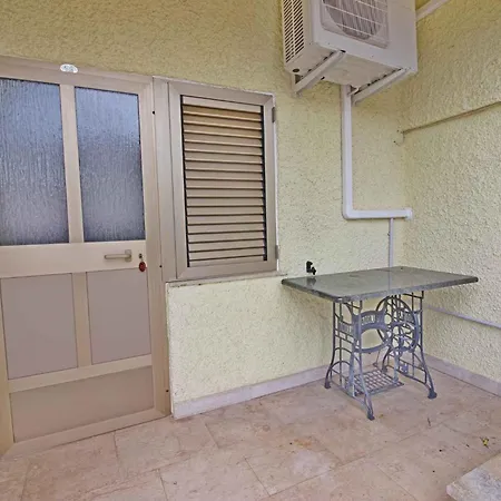 Studio In Porec/istrien 9882 Apartamento Poreč