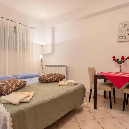 Studio In Porec/istrien 9882 Apartamento Poreč