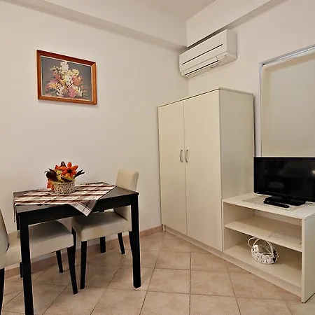 Studio In Porec/istrien 9882 Apartamento *